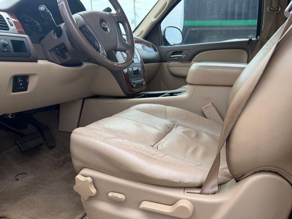 Chevrolet Tahoe  2011