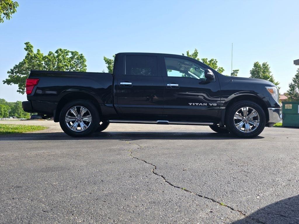 Nissan Titan  2018