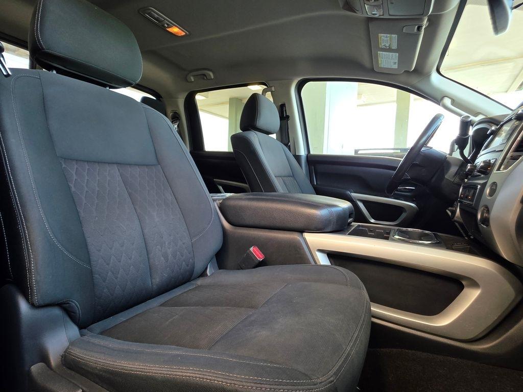 Nissan Titan  2018