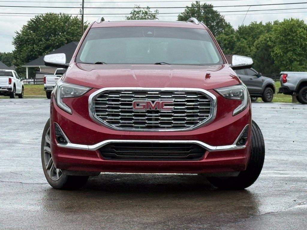 GMC Terrain photo 2