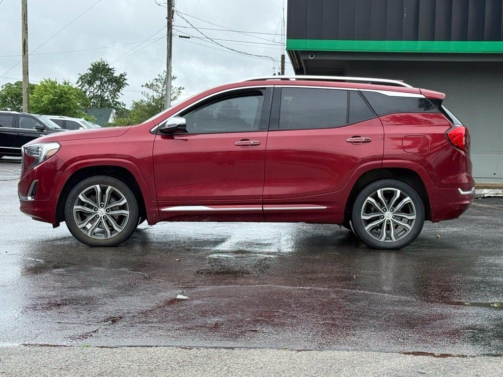 GMC Terrain photo 7