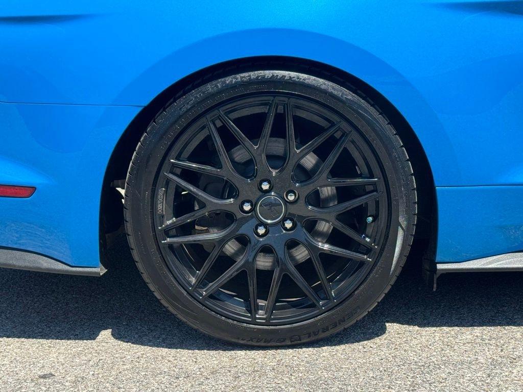 Ford Mustang  2022