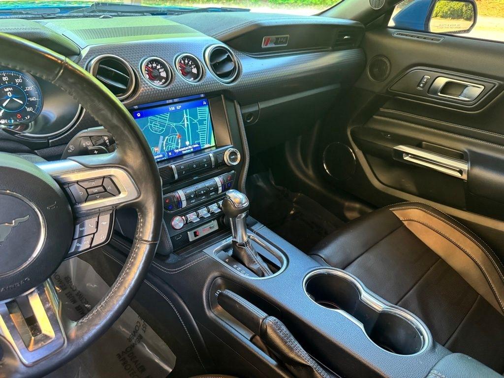 Ford Mustang  2022