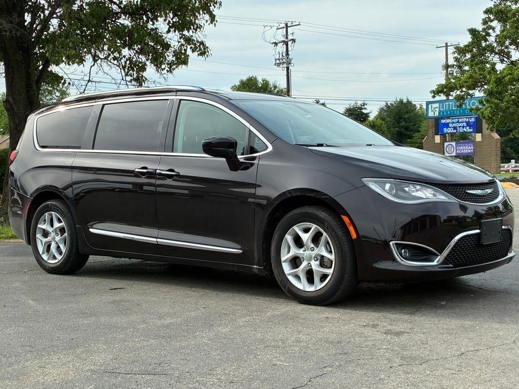 Chrysler Pacifica  2017