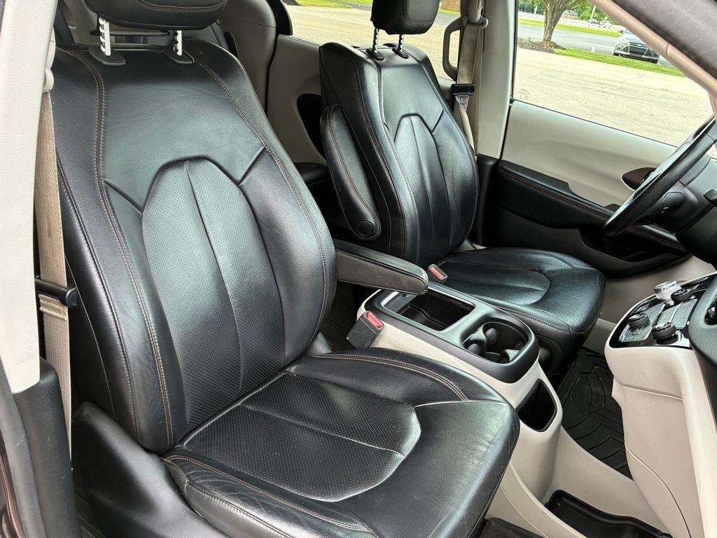 Chrysler Pacifica  2017