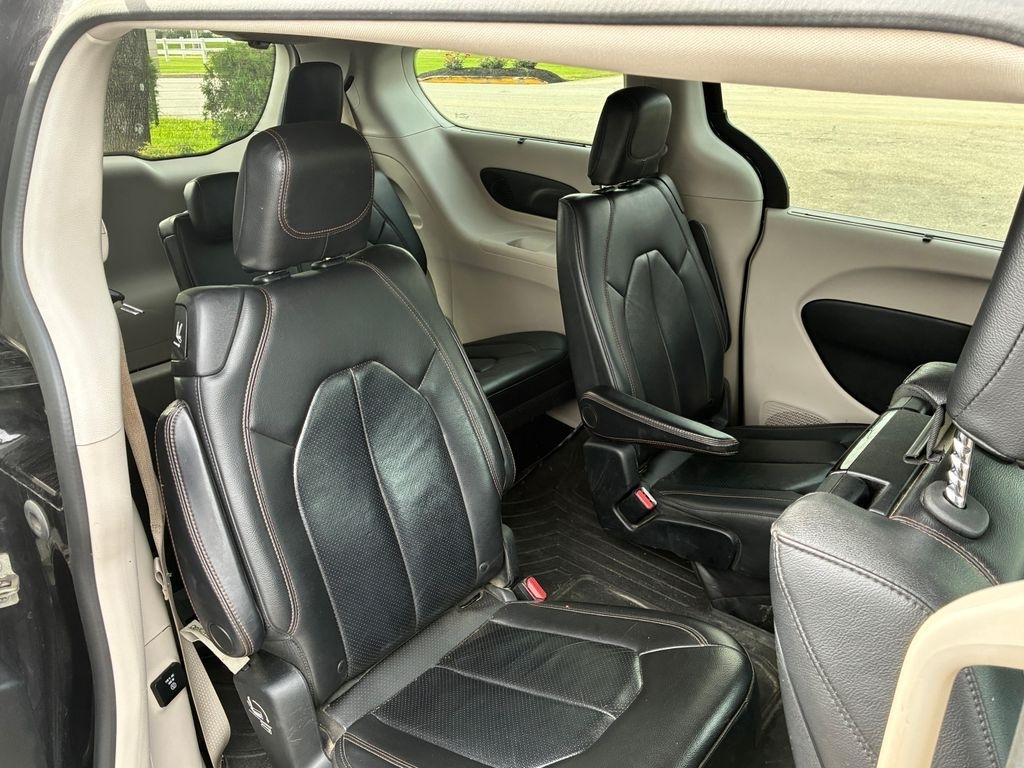 Chrysler Pacifica  2017