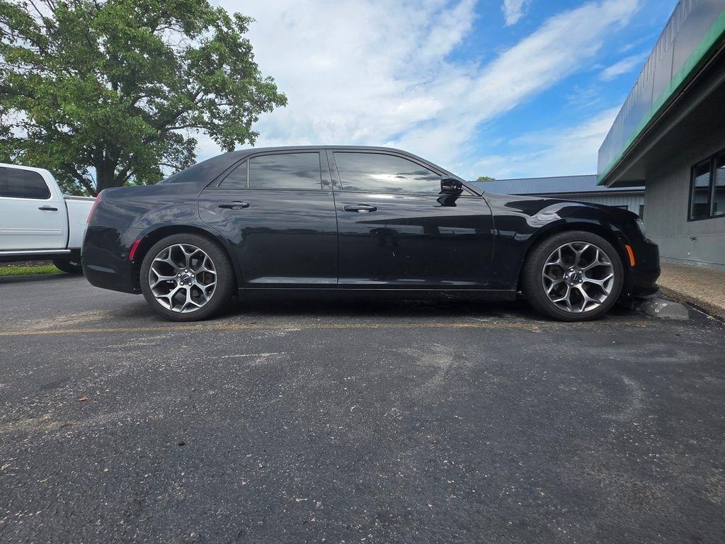 Chrysler 300  2017