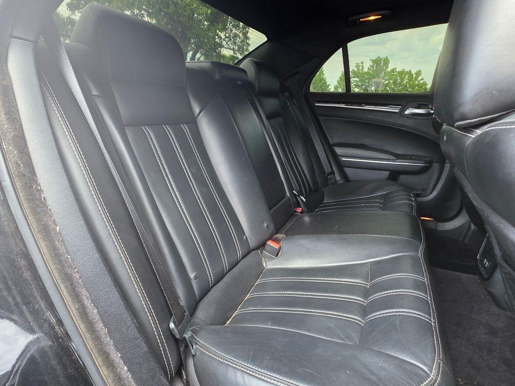 Chrysler 300  2017