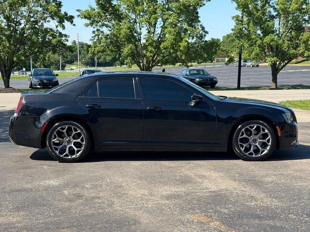 Chrysler 300  2017