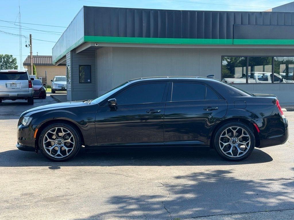 Chrysler 300  2017
