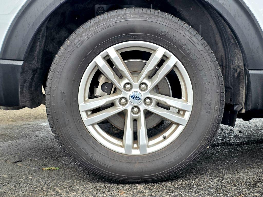 Ford Explorer  2023