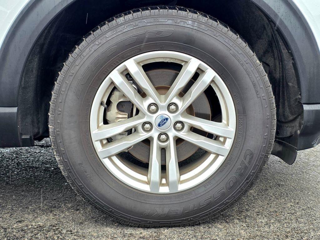 Ford Explorer  2023