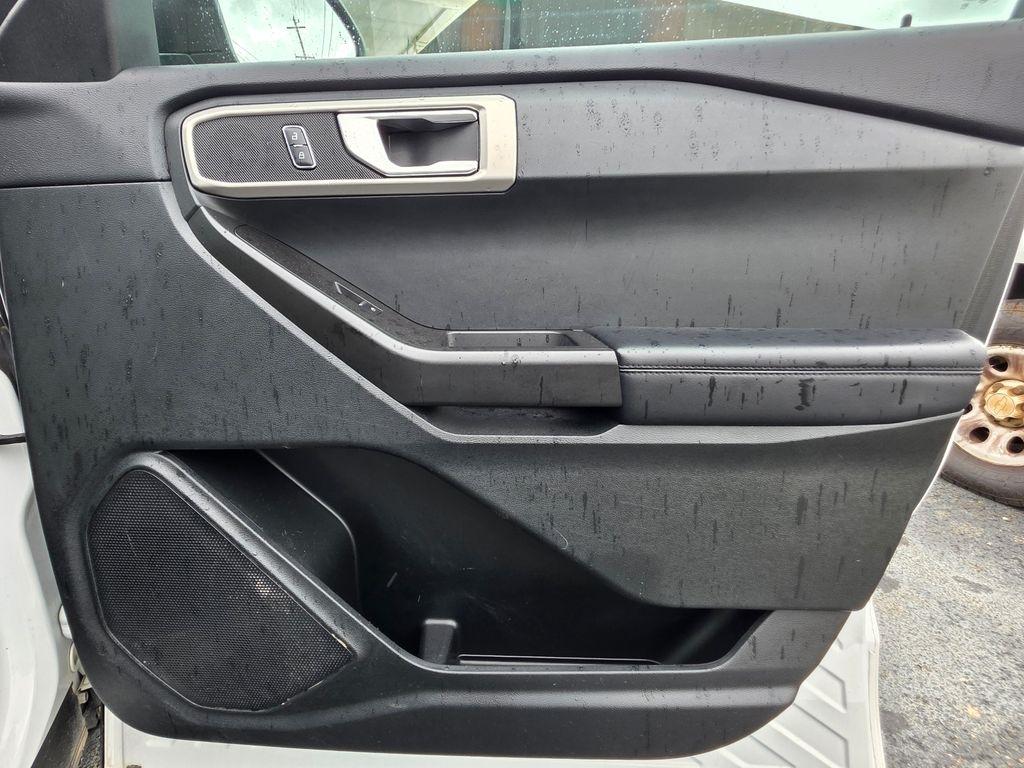 Ford Explorer  2023