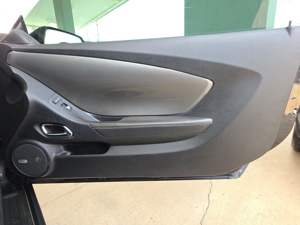Chevrolet Camaro  2015