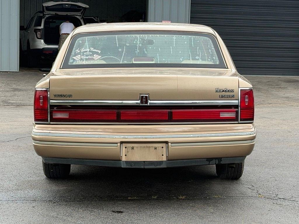 Lincoln Town Car  1991