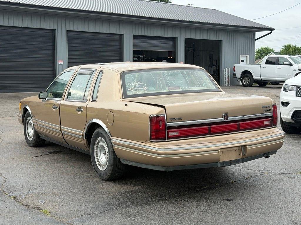 Lincoln Town Car  1991
