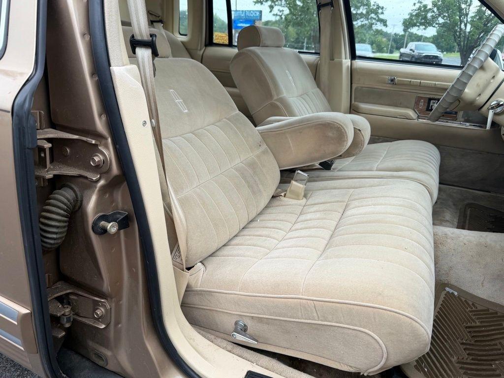 Lincoln Town Car  1991