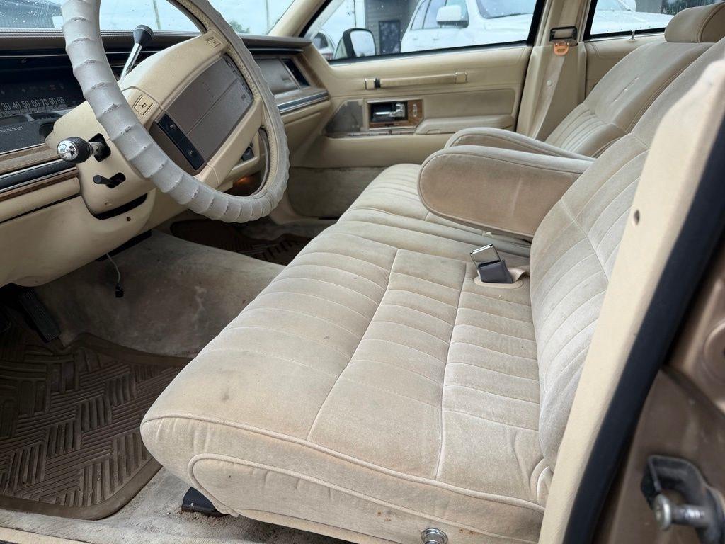 Lincoln Town Car  1991