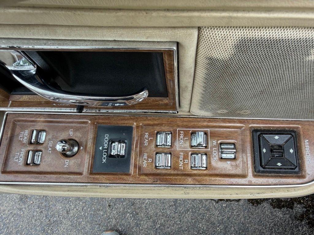 Lincoln Town Car  1991