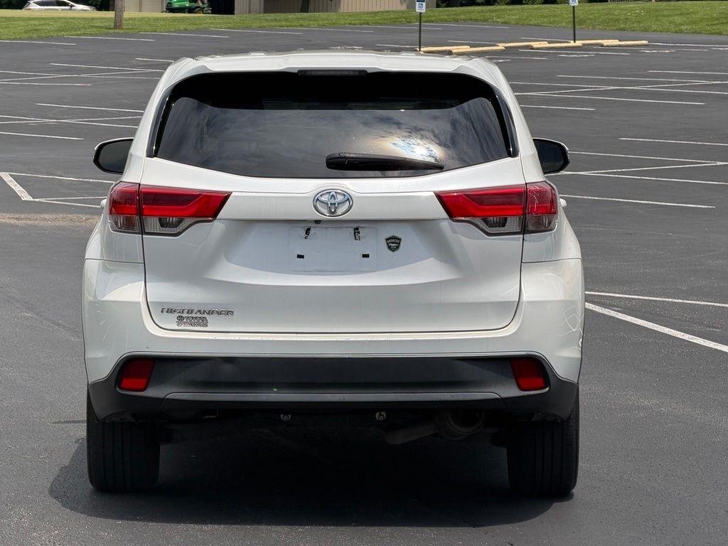 Toyota Highlander  2019