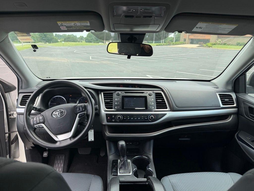 Toyota Highlander  2019