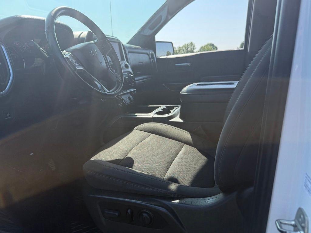 Chevrolet Silverado 1500  2021