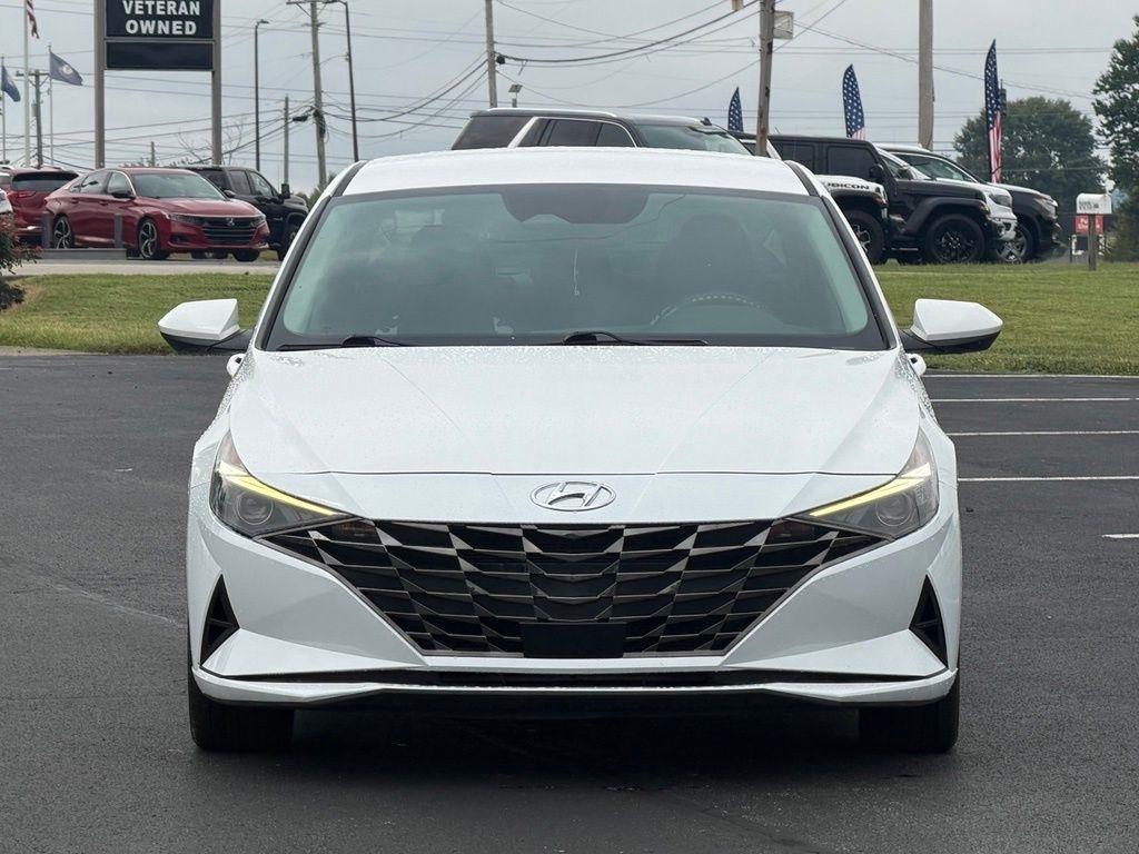 Hyundai Elantra  2023