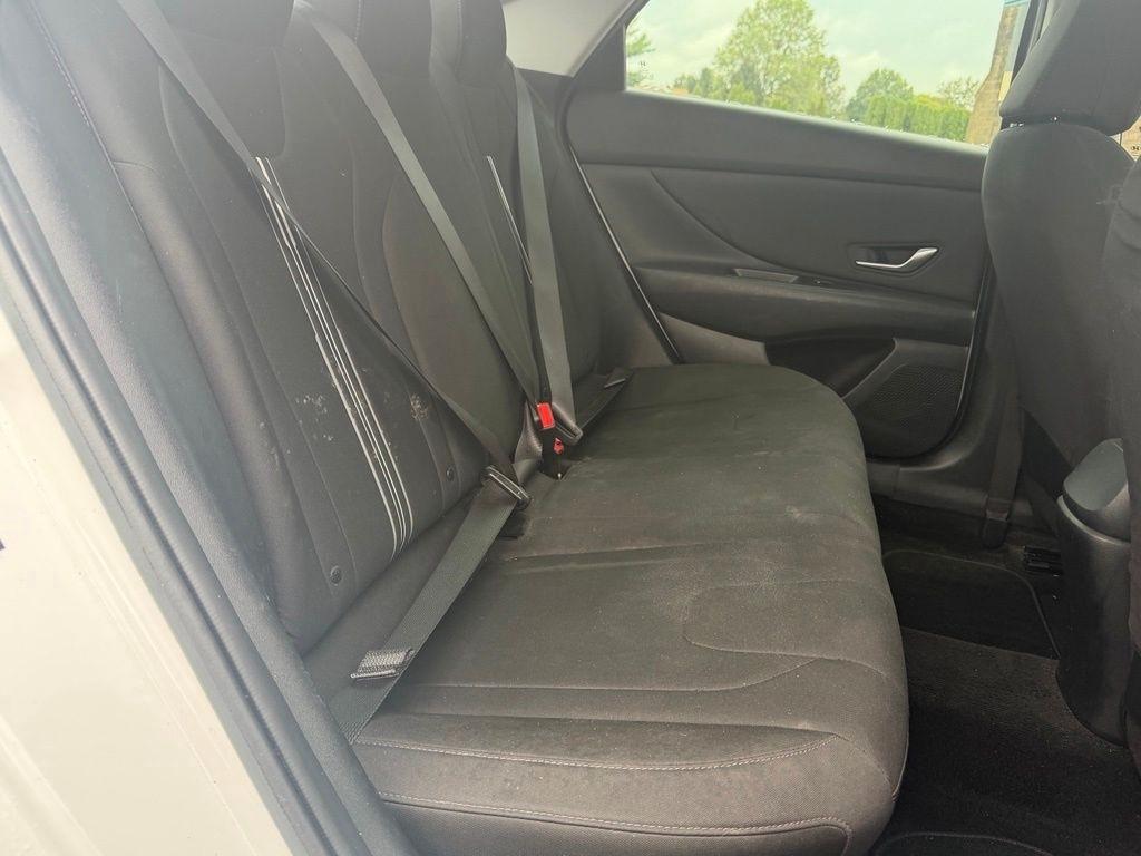 Hyundai Elantra  2023