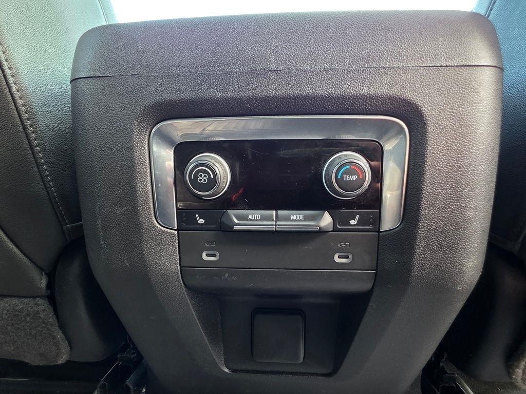 Chevrolet Tahoe  2022