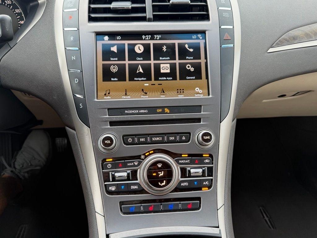 Lincoln MKZ  2017