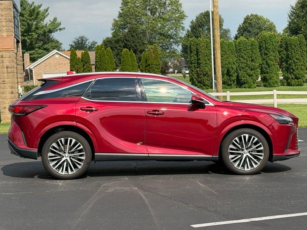 Lexus RX  2023