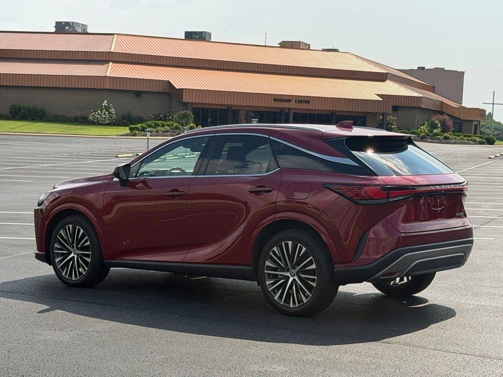 Lexus RX  2023