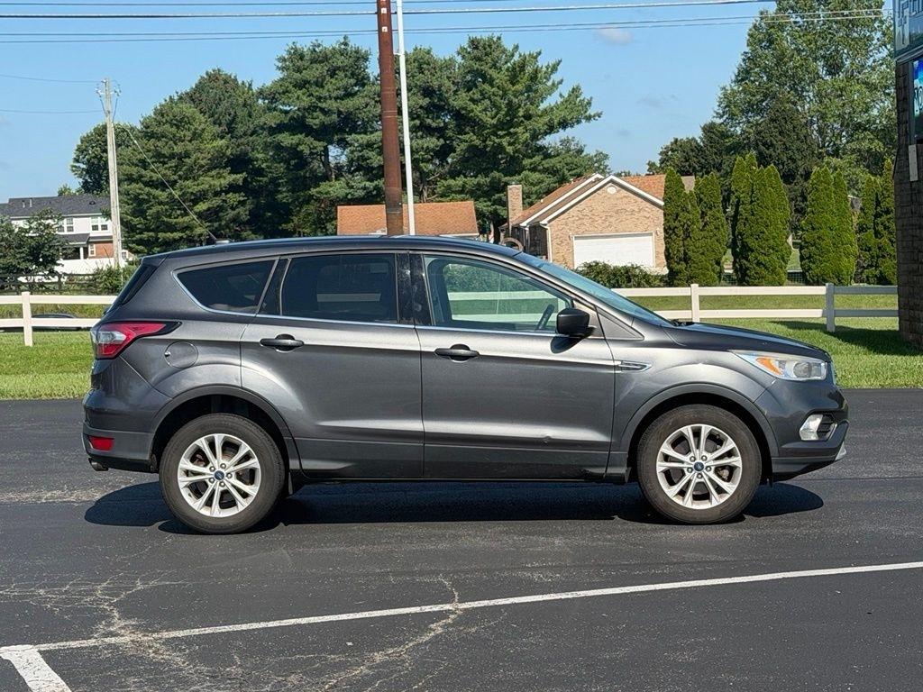 Ford Escape  2017
