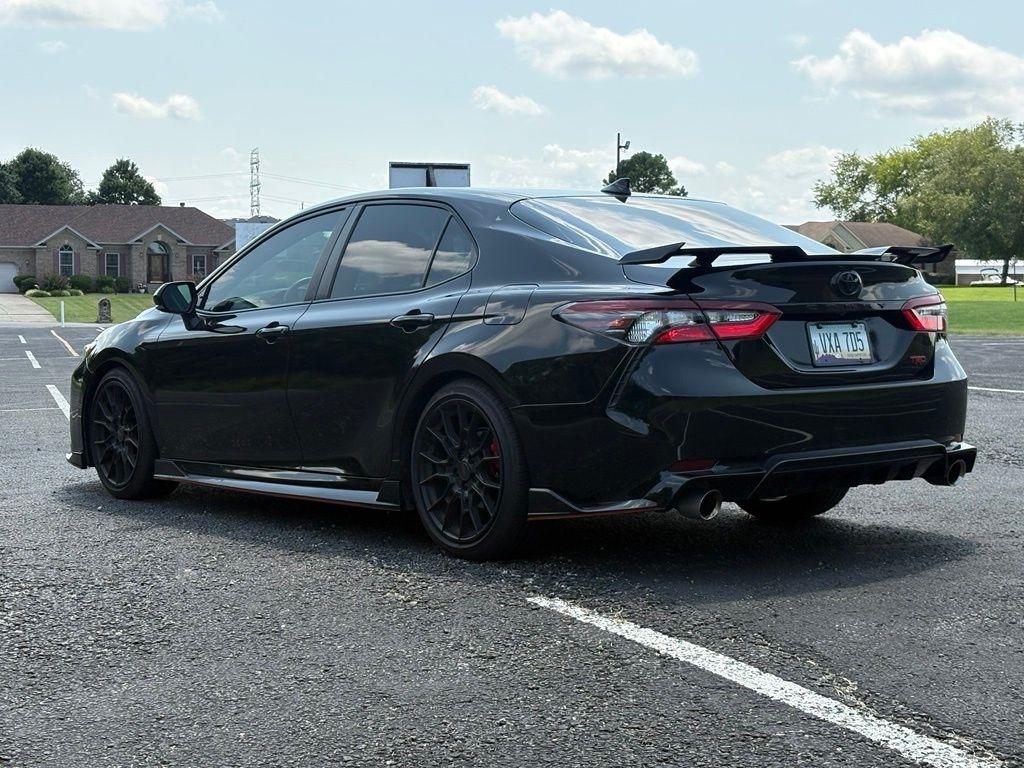 Toyota Camry  2021