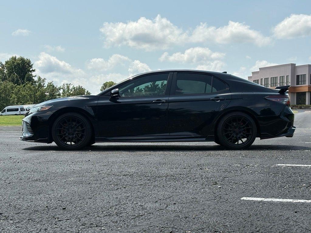 Toyota Camry  2021