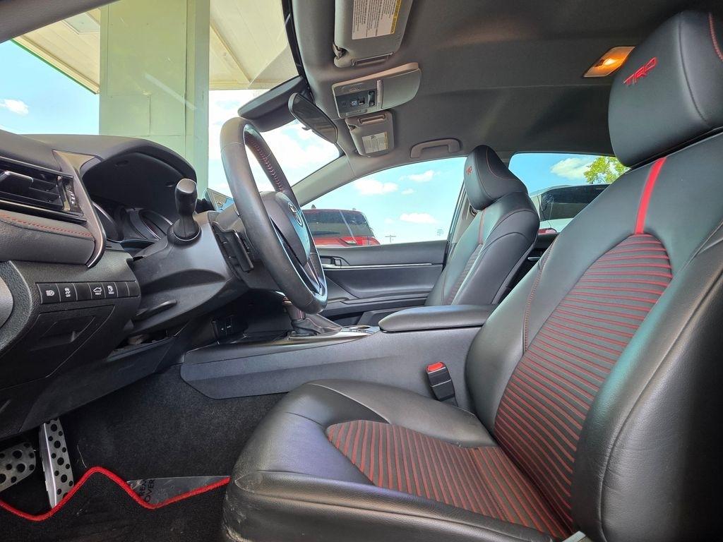 Toyota Camry  2021