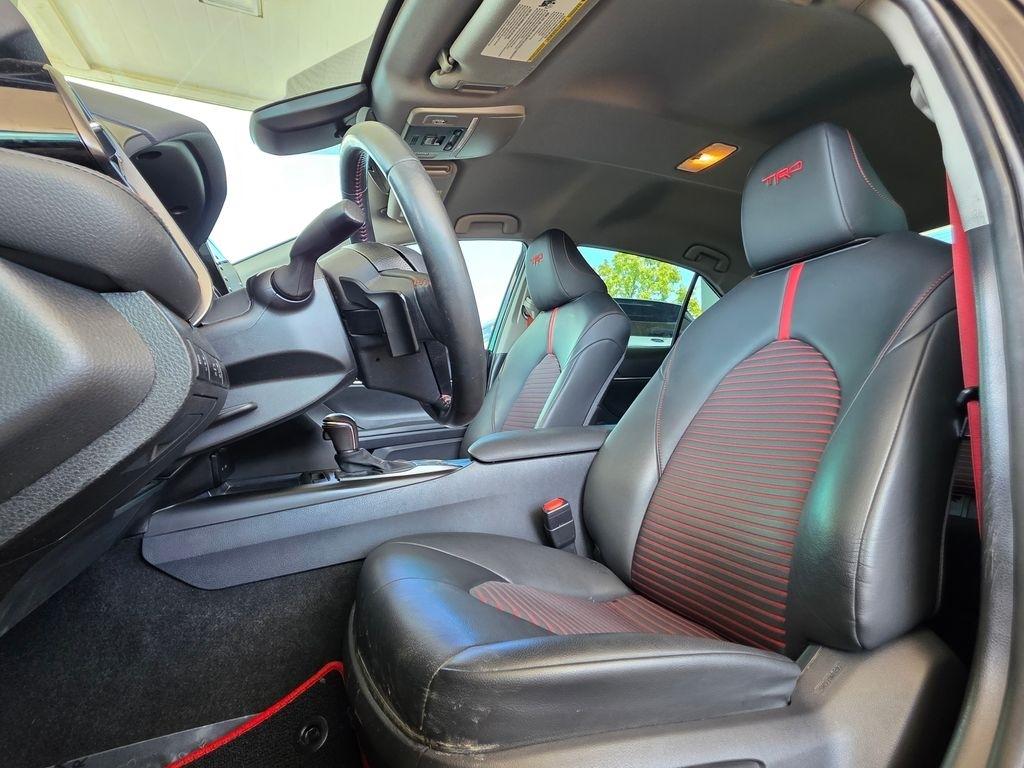 Toyota Camry  2021