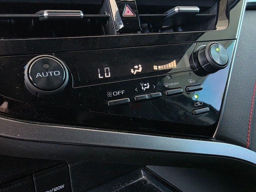 Toyota Camry  2021