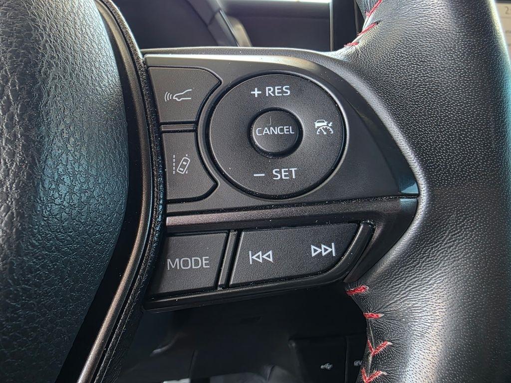 Toyota Camry  2021