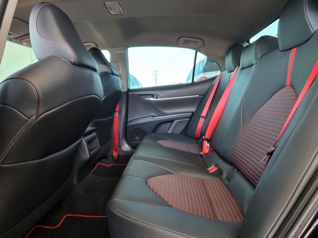 Toyota Camry  2021