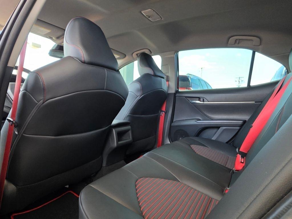 Toyota Camry  2021