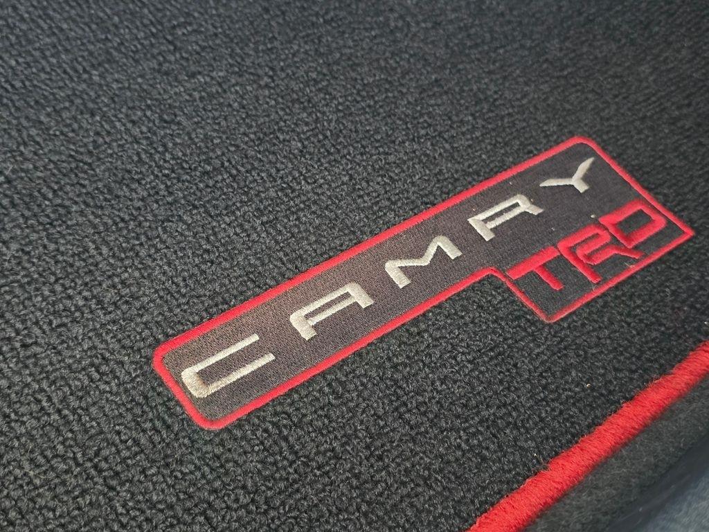 Toyota Camry  2021