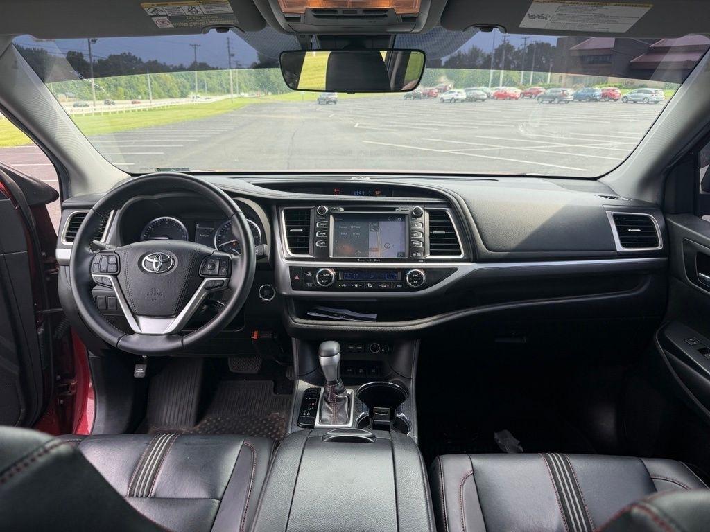 Toyota Highlander  2019