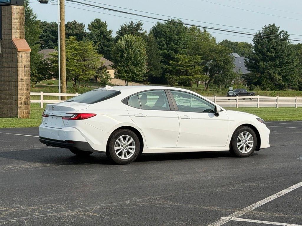 Toyota Camry  2025