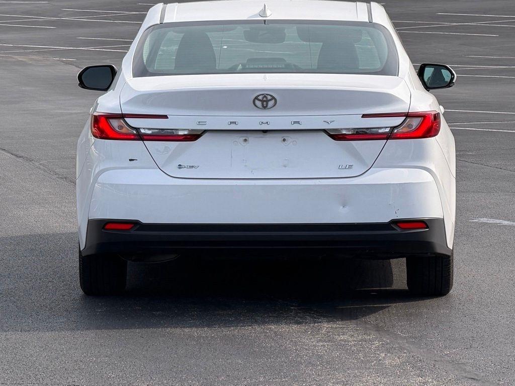 Toyota Camry  2025
