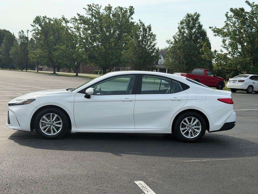 Toyota Camry  2025