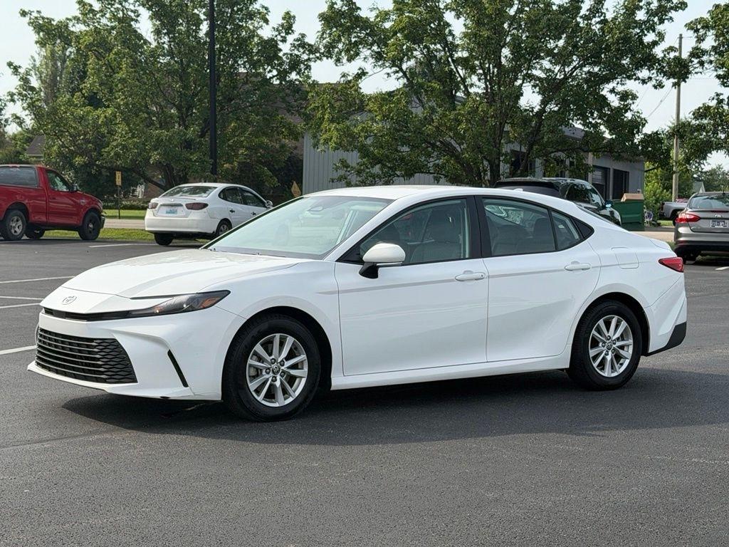 Toyota Camry  2025