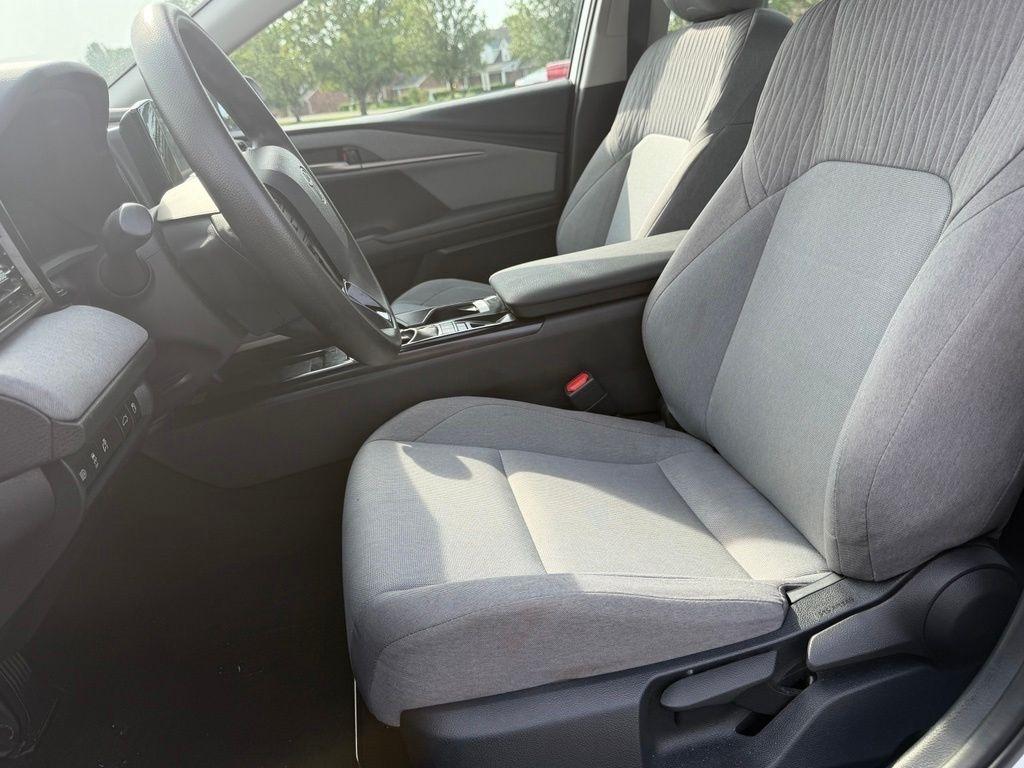 Toyota Camry  2025