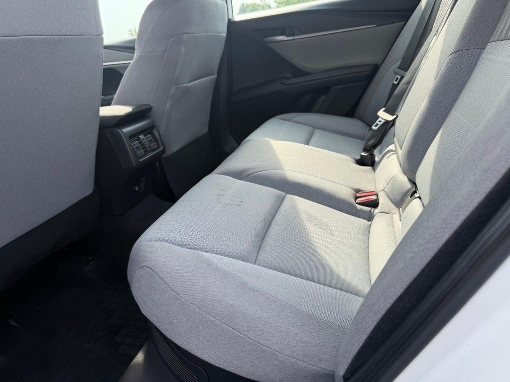 Toyota Camry  2025