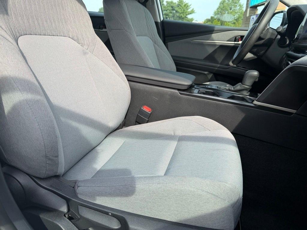 Toyota Camry  2025